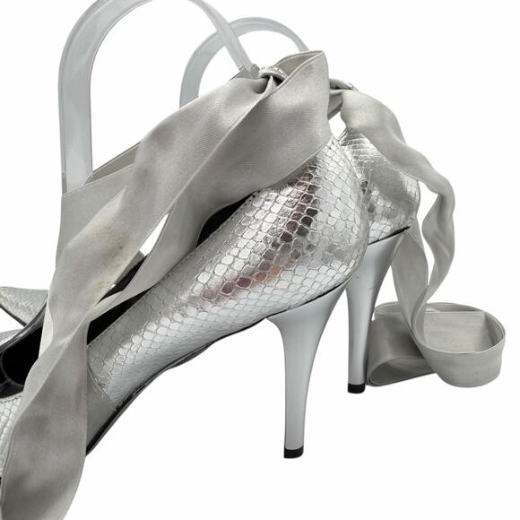 Kenneth Cole Metallic Silver Snakeskin Embossed Satin Ribbon Tie Pointed Pumps - Picture 7 of 9